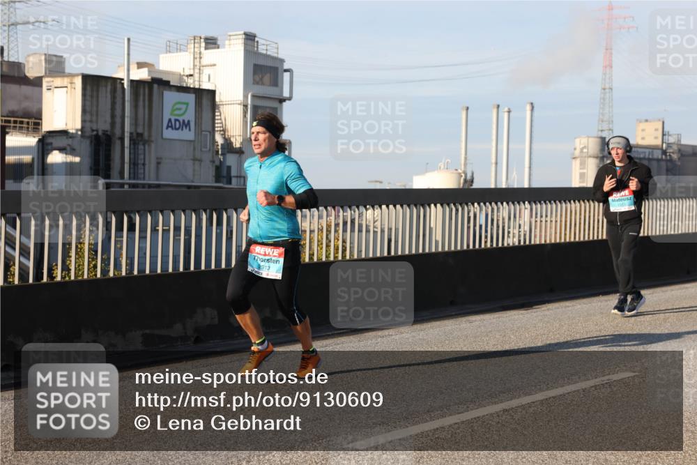 03.10.2025 - Köhlbrandbrückenlauf Lena Gebhardt http://msf.ph/oto/9130609 03.10.2025 09:49:36 Position 2 2913 meine-sportfotos.de