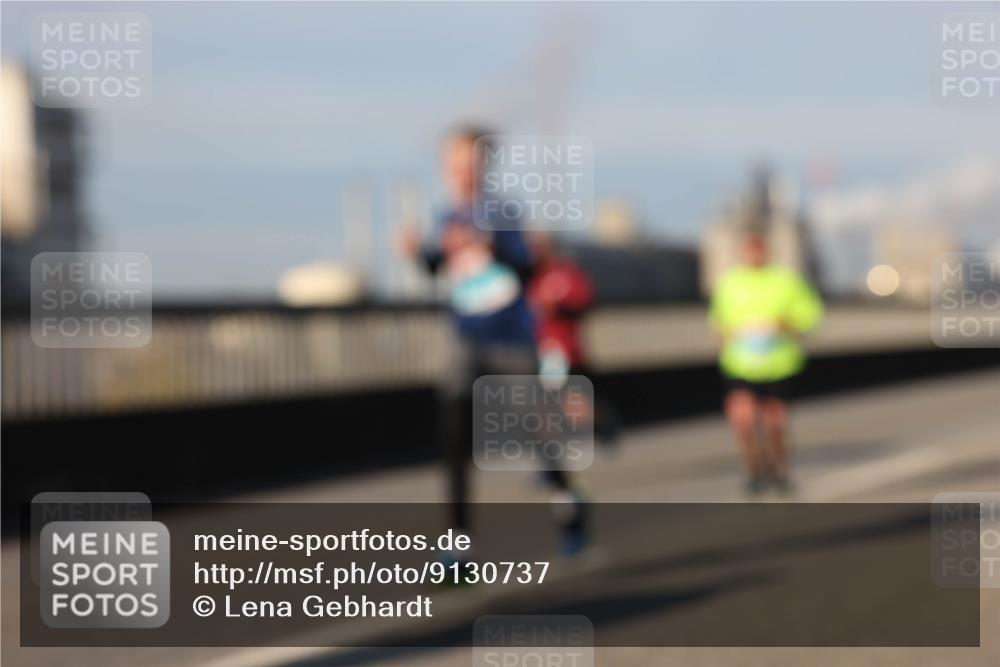 03.10.2025 - Köhlbrandbrückenlauf Lena Gebhardt http://msf.ph/oto/9130737 03.10.2025 09:49:40 Position 2  meine-sportfotos.de