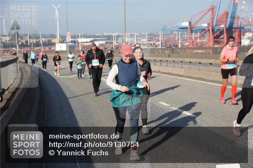 03.10.2025 - Köhlbrandbrückenlauf Yannick Fuchs http://msf.ph/oto/9130754 03.10.2025 09:03:07 Position 2 3373 meine-sportfotos.de