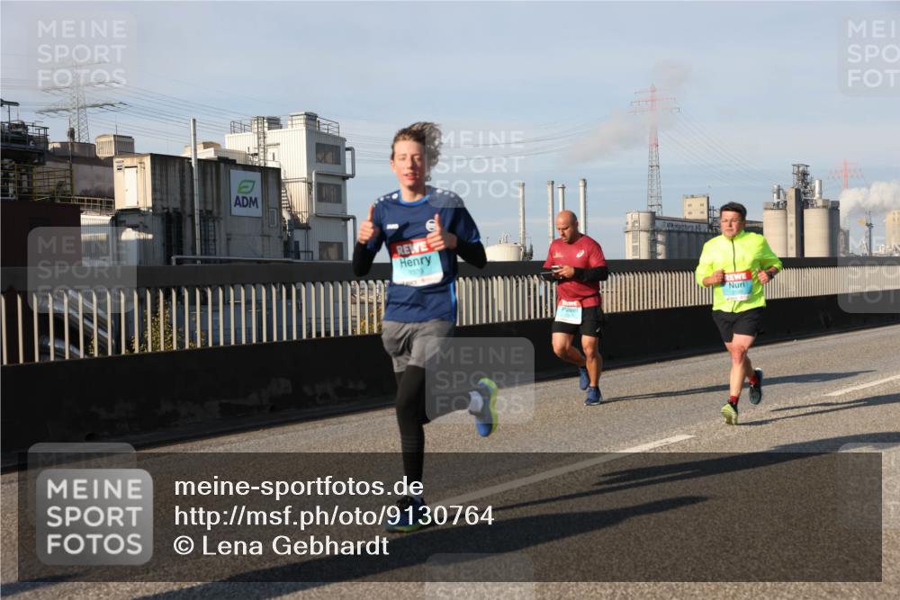 03.10.2025 - Köhlbrandbrückenlauf Lena Gebhardt http://msf.ph/oto/9130764 03.10.2025 09:49:41 Position 2 3379, 120 meine-sportfotos.de