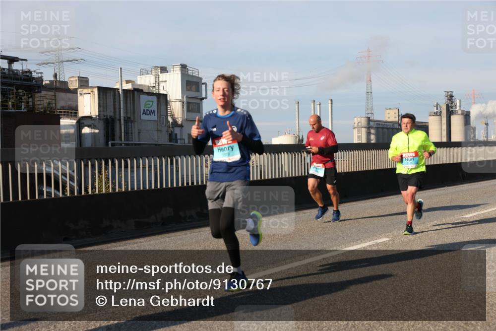 03.10.2025 - Köhlbrandbrückenlauf Lena Gebhardt http://msf.ph/oto/9130767 03.10.2025 09:49:41 Position 2  meine-sportfotos.de