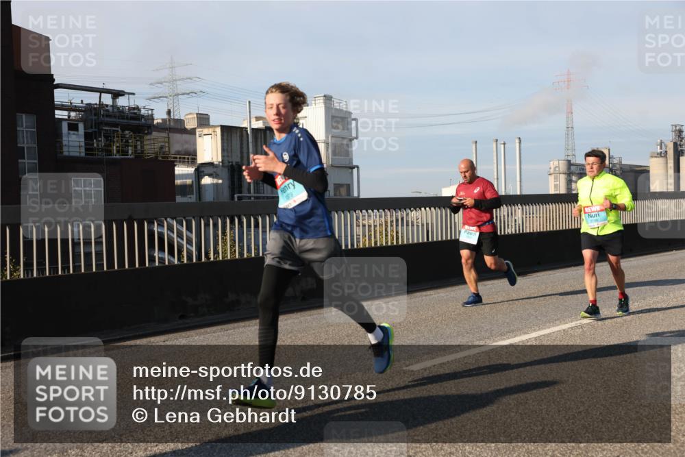 03.10.2025 - Köhlbrandbrückenlauf Lena Gebhardt http://msf.ph/oto/9130785 03.10.2025 09:49:41 Position 2 9, 3198 meine-sportfotos.de
