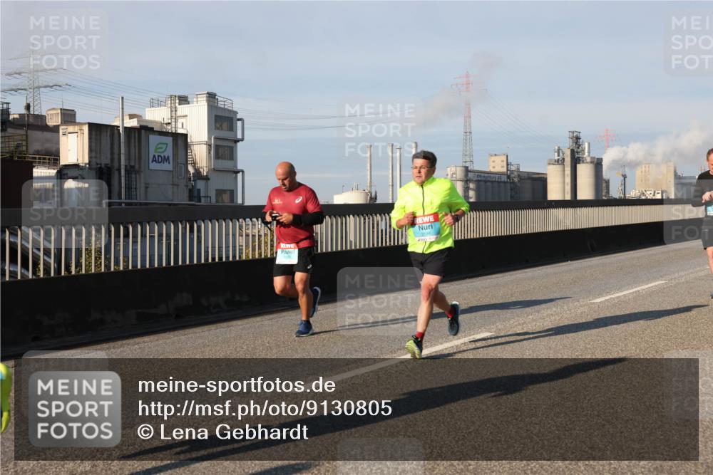 03.10.2025 - Köhlbrandbrückenlauf Lena Gebhardt http://msf.ph/oto/9130805 03.10.2025 09:49:41 Position 2  meine-sportfotos.de