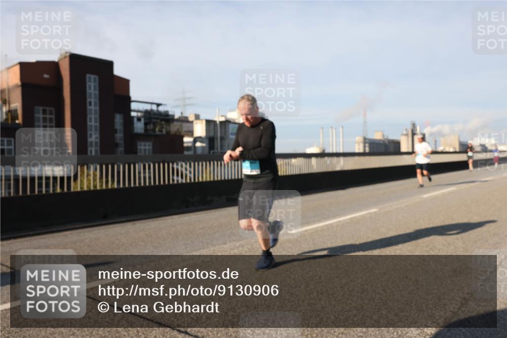 03.10.2025 - Köhlbrandbrückenlauf Lena Gebhardt http://msf.ph/oto/9130906 03.10.2025 09:49:44 Position 2  meine-sportfotos.de
