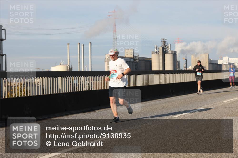 03.10.2025 - Köhlbrandbrückenlauf Lena Gebhardt http://msf.ph/oto/9130935 03.10.2025 09:49:45 Position 2 3481 meine-sportfotos.de