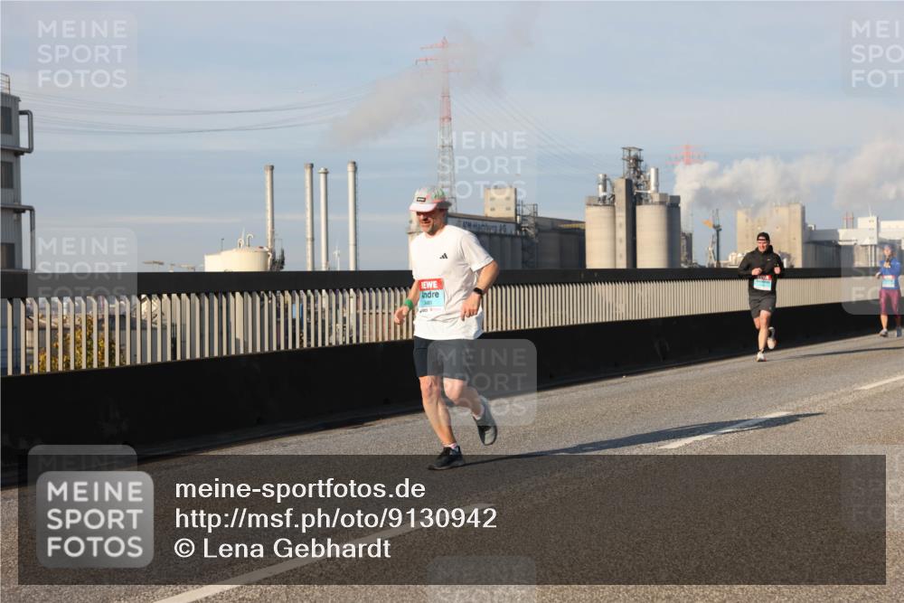 03.10.2025 - Köhlbrandbrückenlauf Lena Gebhardt http://msf.ph/oto/9130942 03.10.2025 09:49:45 Position 2 3481 meine-sportfotos.de