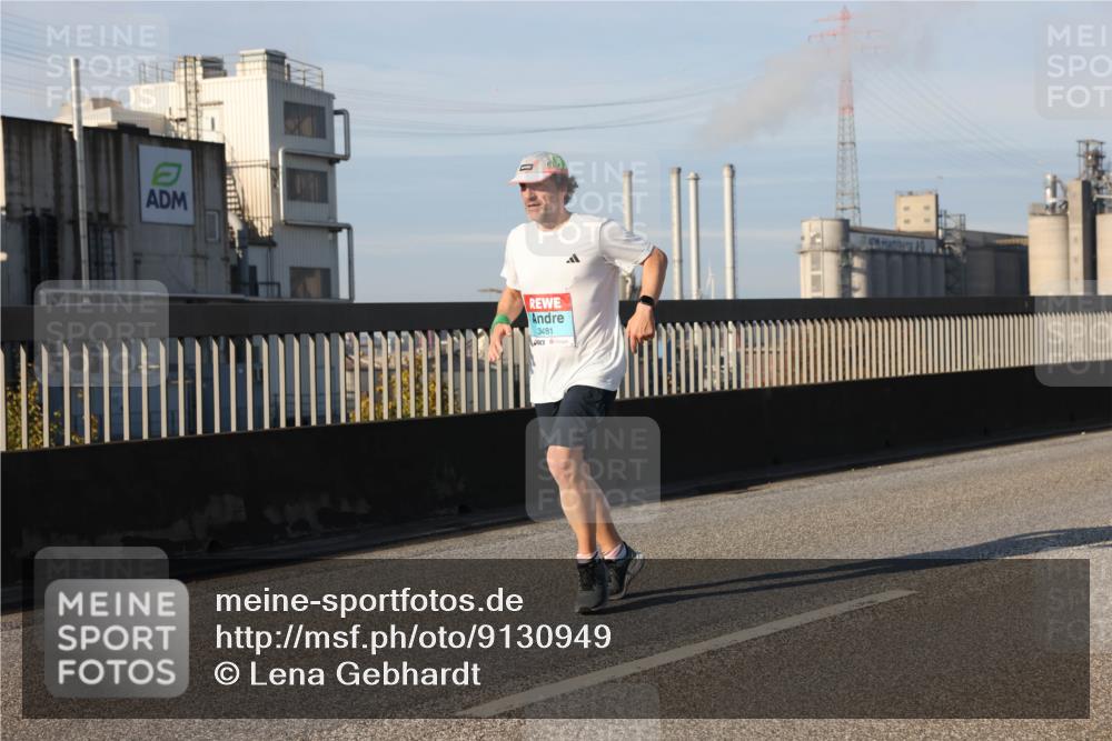 03.10.2025 - Köhlbrandbrückenlauf Lena Gebhardt http://msf.ph/oto/9130949 03.10.2025 09:49:46 Position 2 3481 meine-sportfotos.de