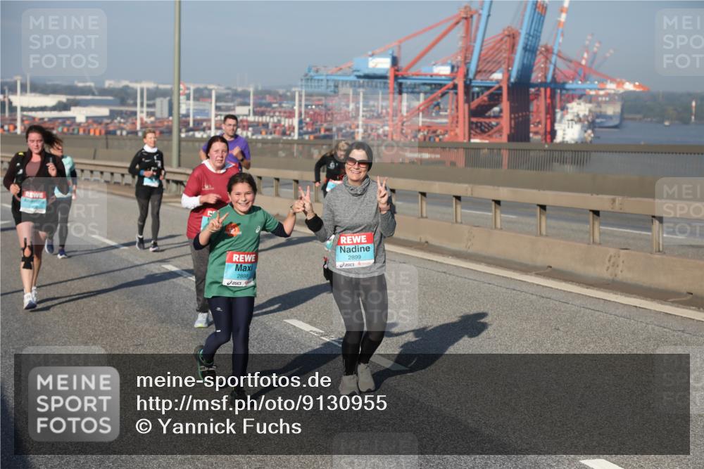 03.10.2025 - Köhlbrandbrückenlauf Yannick Fuchs http://msf.ph/oto/9130955 03.10.2025 09:03:14 Position 2 2898, 2899 meine-sportfotos.de