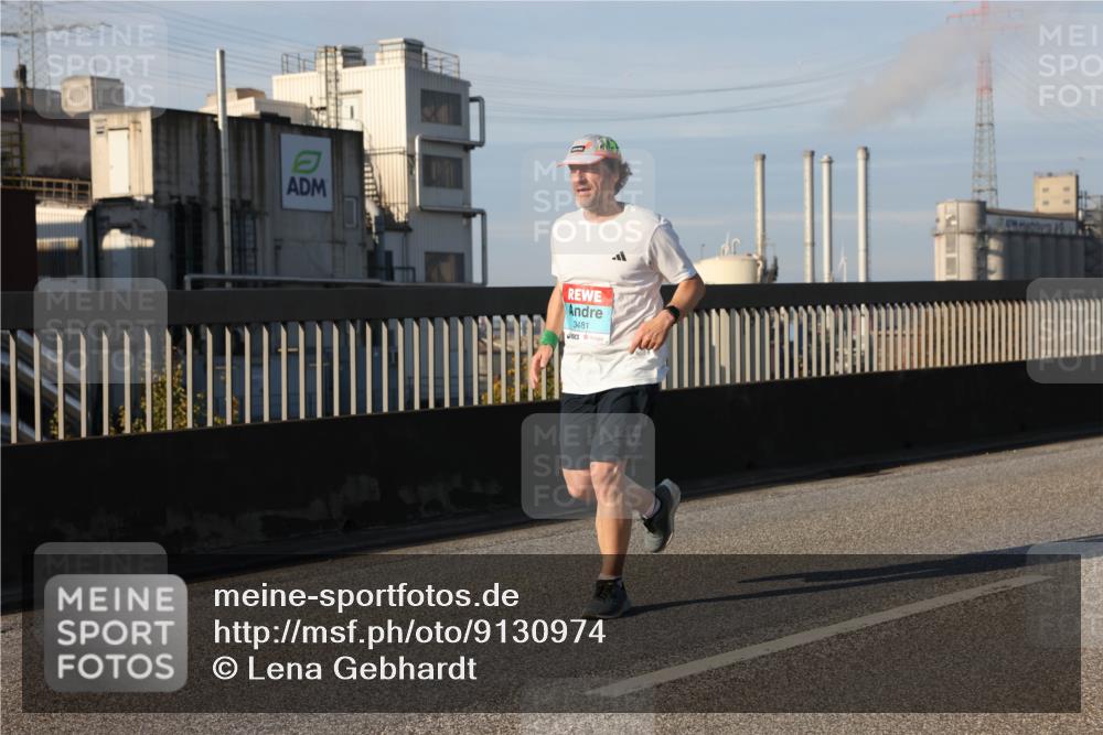 03.10.2025 - Köhlbrandbrückenlauf Lena Gebhardt http://msf.ph/oto/9130974 03.10.2025 09:49:46 Position 2 3481 meine-sportfotos.de