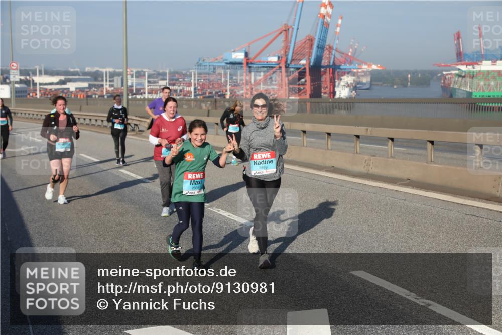 03.10.2025 - Köhlbrandbrückenlauf Yannick Fuchs http://msf.ph/oto/9130981 03.10.2025 09:03:15 Position 2 2898, 2899 meine-sportfotos.de