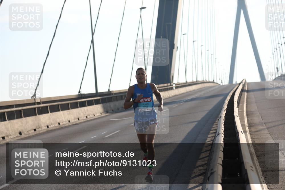 03.10.2025 - Köhlbrandbrückenlauf Yannick Fuchs http://msf.ph/oto/9131023 03.10.2025 08:16:29 Position 1 3769 meine-sportfotos.de