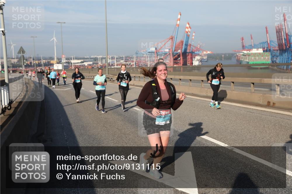03.10.2025 - Köhlbrandbrückenlauf Yannick Fuchs http://msf.ph/oto/9131115 03.10.2025 09:03:19 Position 2 286 meine-sportfotos.de