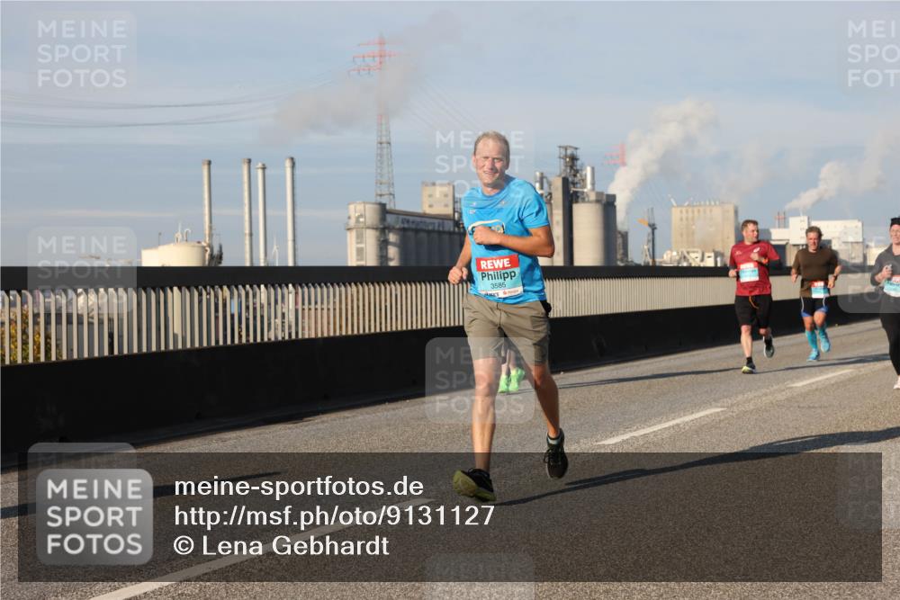 03.10.2025 - Köhlbrandbrückenlauf Lena Gebhardt http://msf.ph/oto/9131127 03.10.2025 09:49:54 Position 2 3585 meine-sportfotos.de
