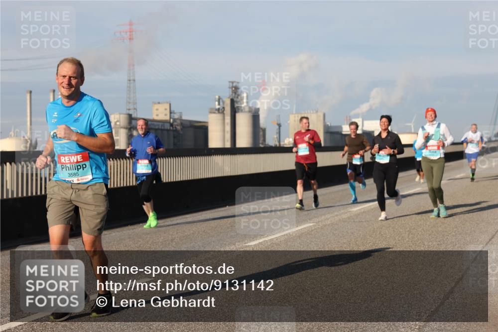 03.10.2025 - Köhlbrandbrückenlauf Lena Gebhardt http://msf.ph/oto/9131142 03.10.2025 09:49:54 Position 2 3585 meine-sportfotos.de