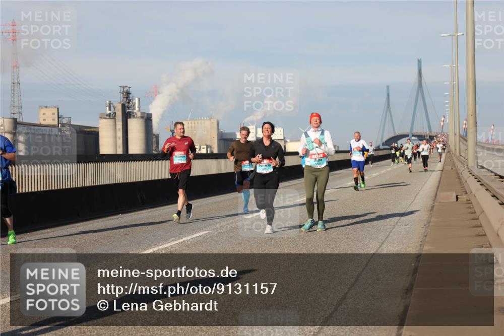 03.10.2025 - Köhlbrandbrückenlauf Lena Gebhardt http://msf.ph/oto/9131157 03.10.2025 09:49:55 Position 2  meine-sportfotos.de