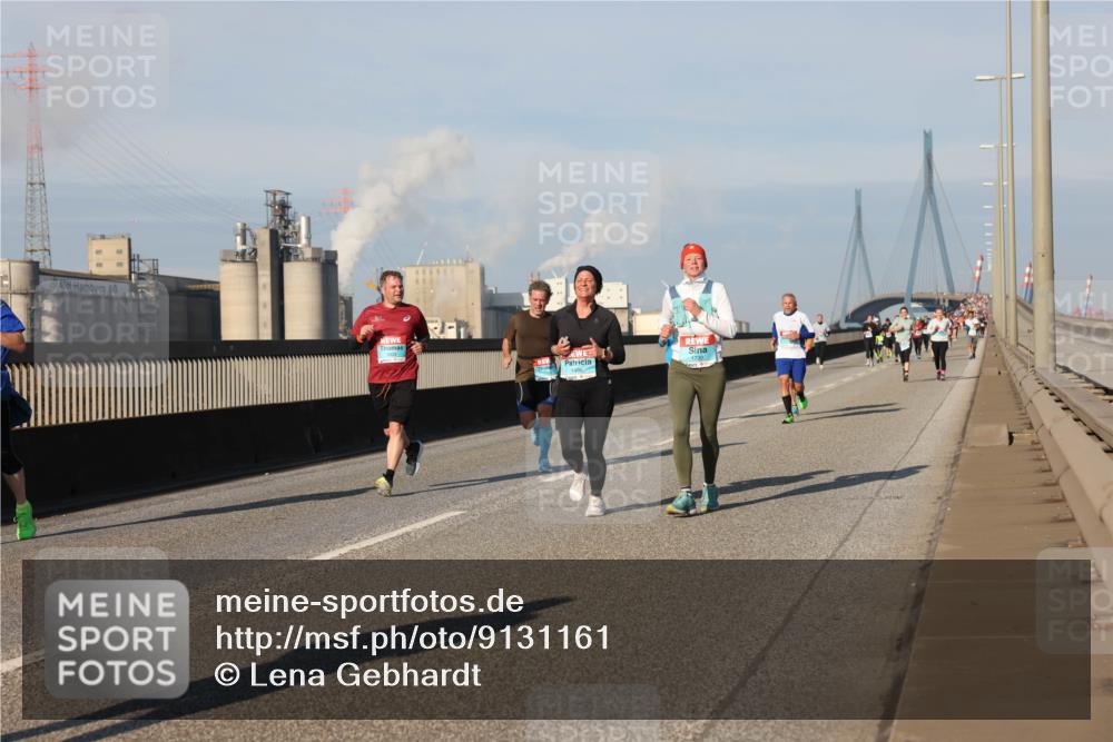 03.10.2025 - Köhlbrandbrückenlauf Lena Gebhardt http://msf.ph/oto/9131161 03.10.2025 09:49:55 Position 2 1406, 1730 meine-sportfotos.de