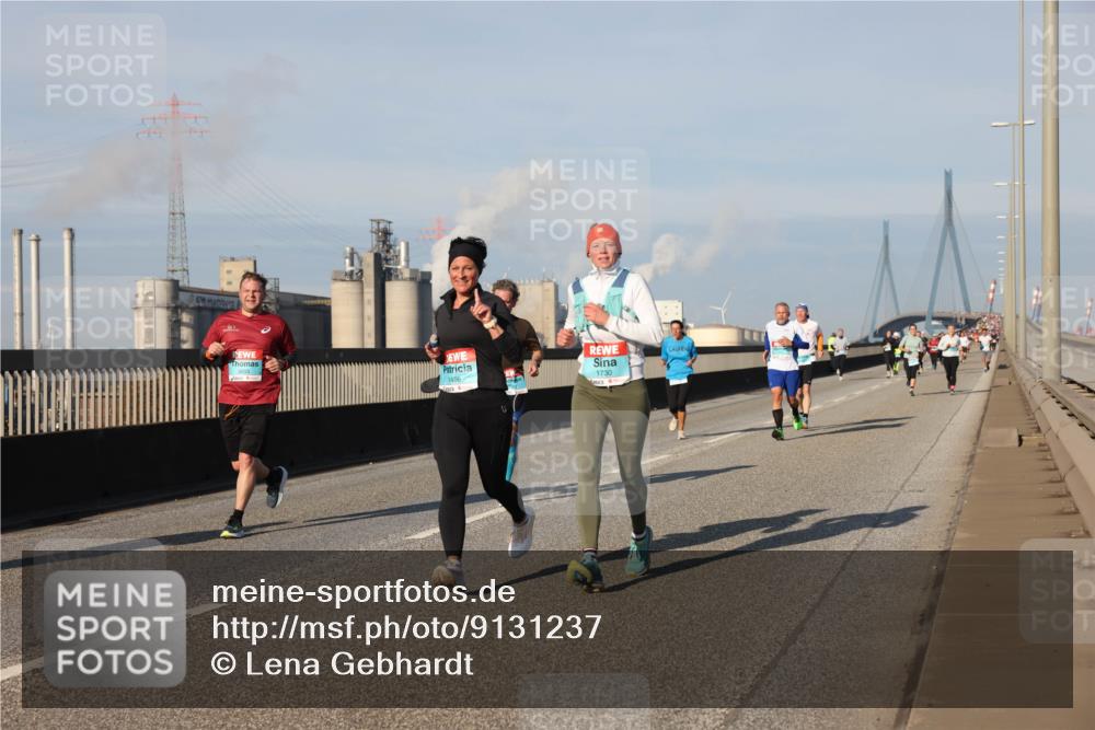 03.10.2025 - Köhlbrandbrückenlauf Lena Gebhardt http://msf.ph/oto/9131237 03.10.2025 09:49:56 Position 2 1730 meine-sportfotos.de