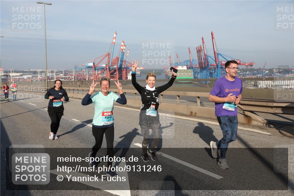 03.10.2025 - Köhlbrandbrückenlauf Yannick Fuchs http://msf.ph/oto/9131246 03.10.2025 09:03:23 Position 2 2928, 2927, 2988 meine-sportfotos.de