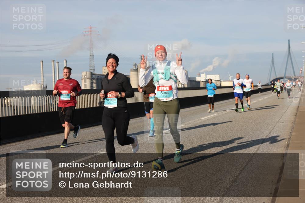 03.10.2025 - Köhlbrandbrückenlauf Lena Gebhardt http://msf.ph/oto/9131286 03.10.2025 09:49:57 Position 2 3603, 1496, 1730 meine-sportfotos.de
