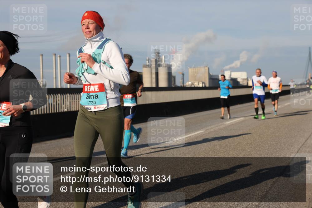 03.10.2025 - Köhlbrandbrückenlauf Lena Gebhardt http://msf.ph/oto/9131334 03.10.2025 09:49:58 Position 2 1730 meine-sportfotos.de