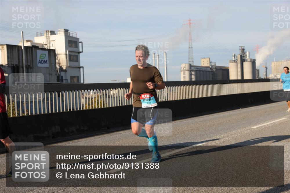03.10.2025 - Köhlbrandbrückenlauf Lena Gebhardt http://msf.ph/oto/9131388 03.10.2025 09:49:59 Position 2 2903 meine-sportfotos.de