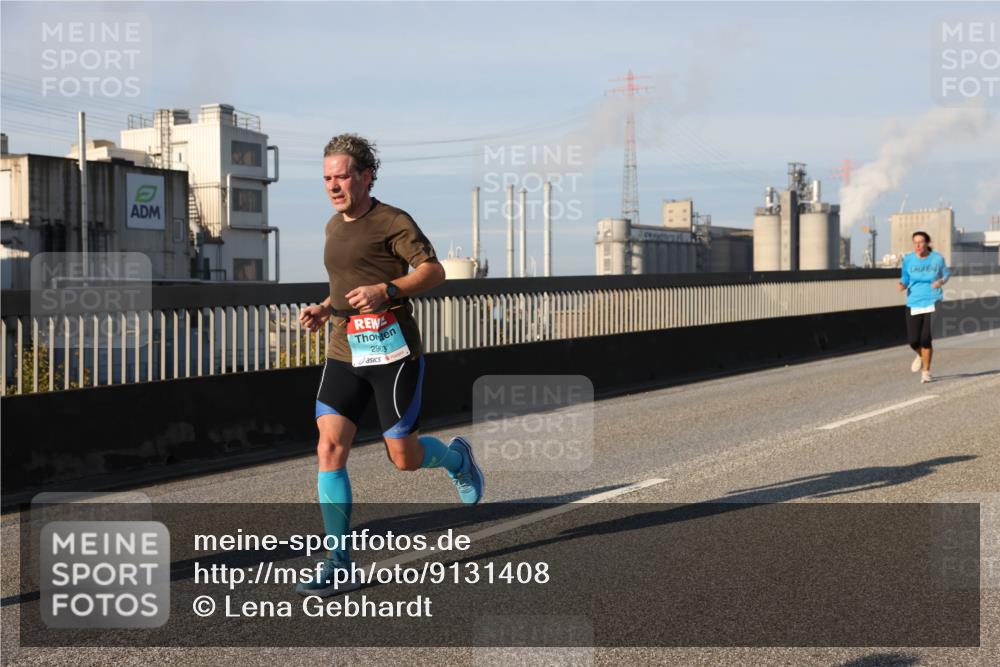 03.10.2025 - Köhlbrandbrückenlauf Lena Gebhardt http://msf.ph/oto/9131408 03.10.2025 09:49:59 Position 2 2903 meine-sportfotos.de