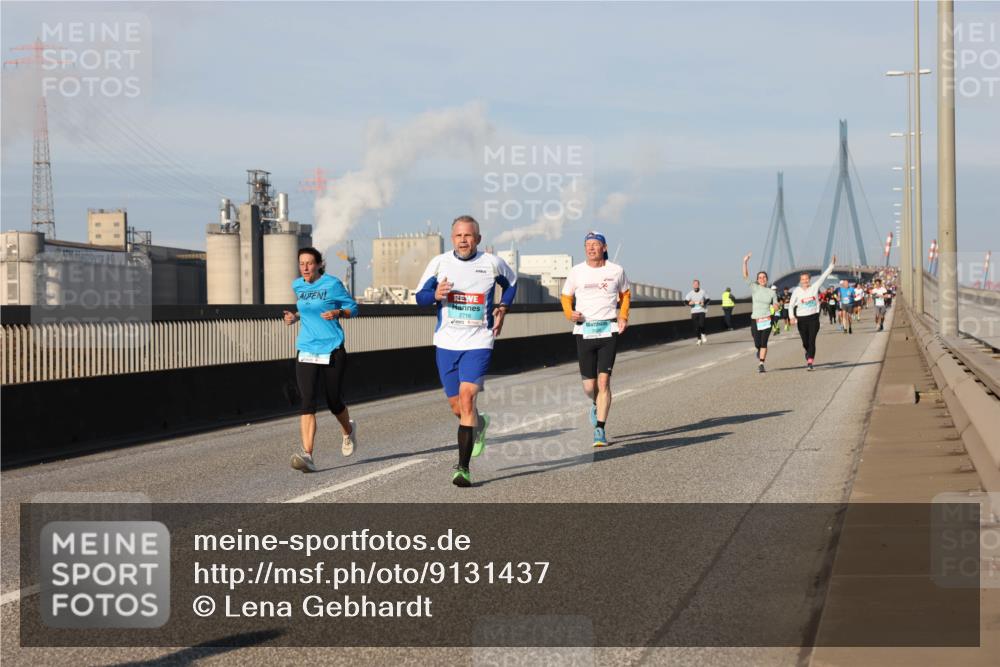 03.10.2025 - Köhlbrandbrückenlauf Lena Gebhardt http://msf.ph/oto/9131437 03.10.2025 09:50:00 Position 2  meine-sportfotos.de