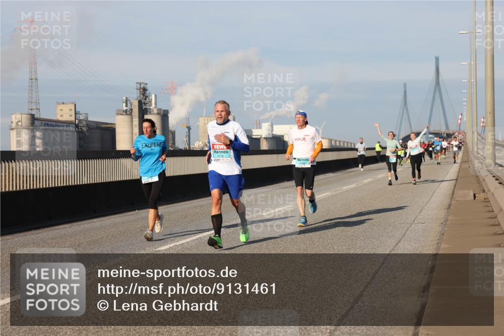 03.10.2025 - Köhlbrandbrückenlauf Lena Gebhardt http://msf.ph/oto/9131461 03.10.2025 09:50:00 Position 2 2716 meine-sportfotos.de