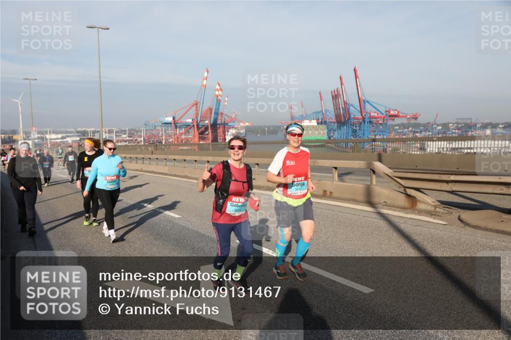 03.10.2025 - Köhlbrandbrückenlauf Yannick Fuchs http://msf.ph/oto/9131467 03.10.2025 09:03:34 Position 2 3413, 3412 meine-sportfotos.de