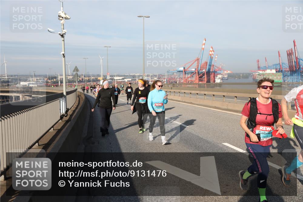 03.10.2025 - Köhlbrandbrückenlauf Yannick Fuchs http://msf.ph/oto/9131476 03.10.2025 09:03:34 Position 2 3413 meine-sportfotos.de