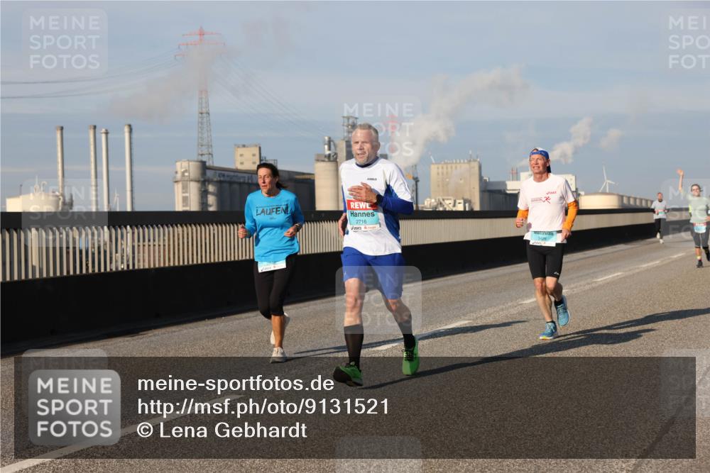 03.10.2025 - Köhlbrandbrückenlauf Lena Gebhardt http://msf.ph/oto/9131521 03.10.2025 09:50:01 Position 2 2716, 3426 meine-sportfotos.de
