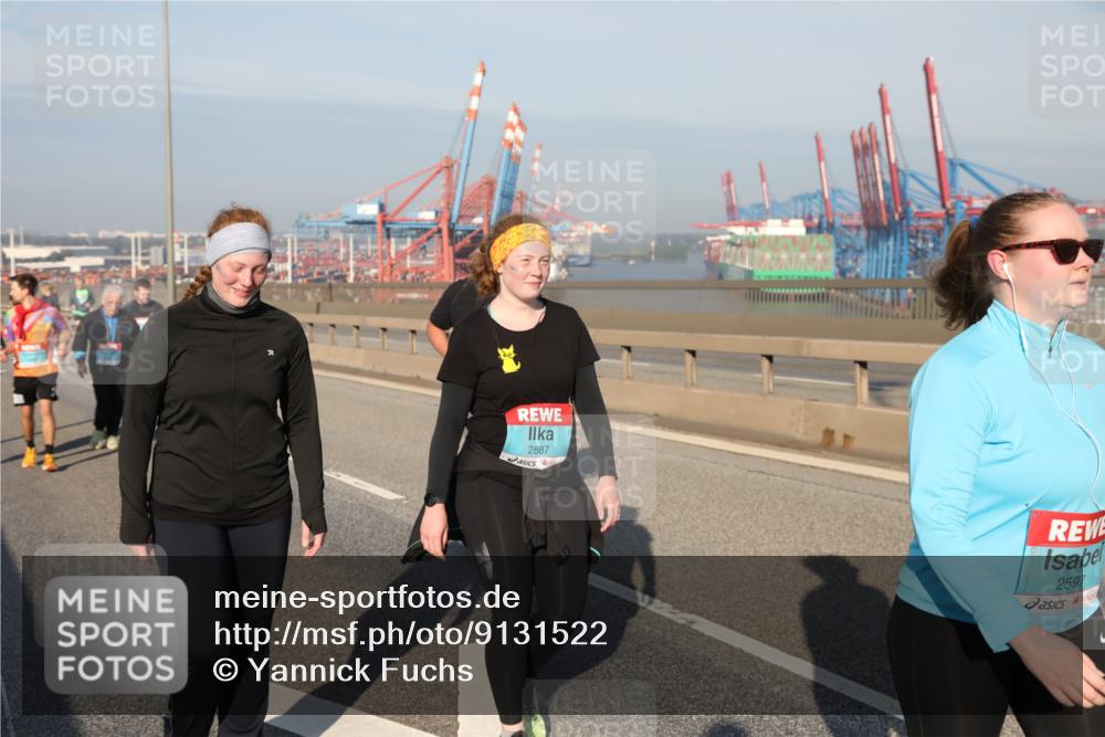 03.10.2025 - Köhlbrandbrückenlauf Yannick Fuchs http://msf.ph/oto/9131522 03.10.2025 09:03:37 Position 2 2887, 2597 meine-sportfotos.de