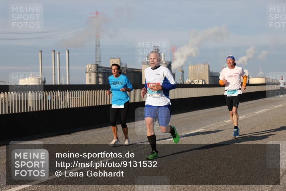 03.10.2025 - Köhlbrandbrückenlauf Lena Gebhardt http://msf.ph/oto/9131532 03.10.2025 09:50:01 Position 2 2716, 3426 meine-sportfotos.de