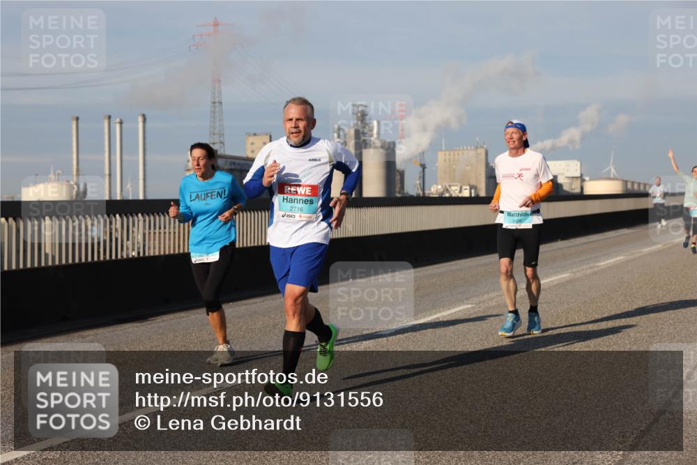 03.10.2025 - Köhlbrandbrückenlauf Lena Gebhardt http://msf.ph/oto/9131556 03.10.2025 09:50:01 Position 2 2716, 3426 meine-sportfotos.de