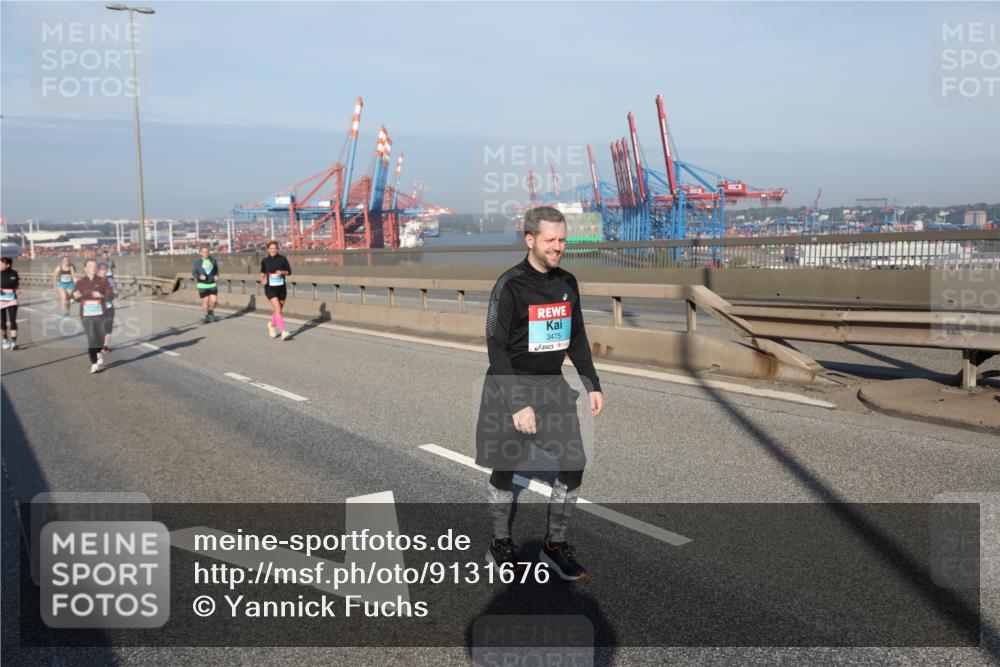 03.10.2025 - Köhlbrandbrückenlauf Yannick Fuchs http://msf.ph/oto/9131676 03.10.2025 09:03:45 Position 2 3475 meine-sportfotos.de