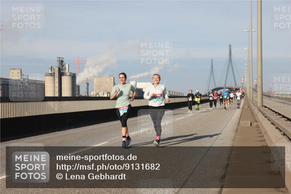 03.10.2025 - Köhlbrandbrückenlauf Lena Gebhardt http://msf.ph/oto/9131682 03.10.2025 09:50:05 Position 2 1395 meine-sportfotos.de