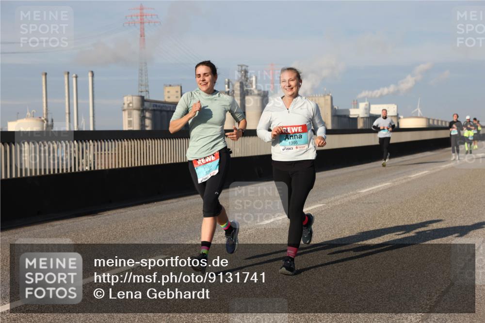 03.10.2025 - Köhlbrandbrückenlauf Lena Gebhardt http://msf.ph/oto/9131741 03.10.2025 09:50:06 Position 2 3717, 1395 meine-sportfotos.de