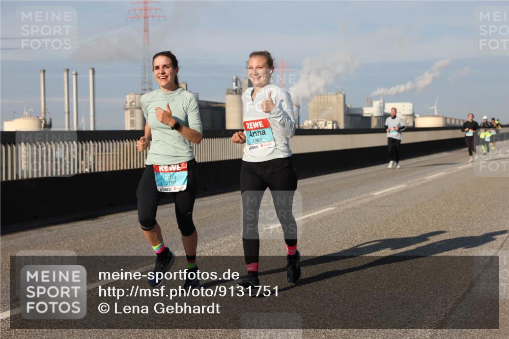 03.10.2025 - Köhlbrandbrückenlauf Lena Gebhardt http://msf.ph/oto/9131751 03.10.2025 09:50:07 Position 2 3797, 1395 meine-sportfotos.de