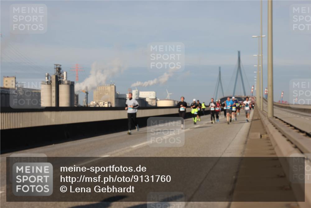 03.10.2025 - Köhlbrandbrückenlauf Lena Gebhardt http://msf.ph/oto/9131760 03.10.2025 09:50:07 Position 2  meine-sportfotos.de