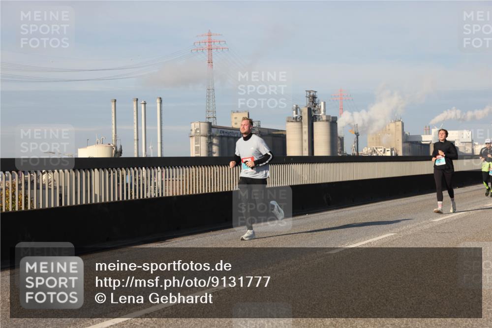 03.10.2025 - Köhlbrandbrückenlauf Lena Gebhardt http://msf.ph/oto/9131777 03.10.2025 09:50:11 Position 2  meine-sportfotos.de