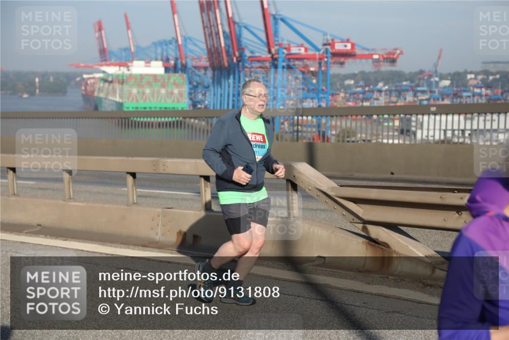 03.10.2025 - Köhlbrandbrückenlauf Yannick Fuchs http://msf.ph/oto/9131808 03.10.2025 09:03:52 Position 2 11 meine-sportfotos.de