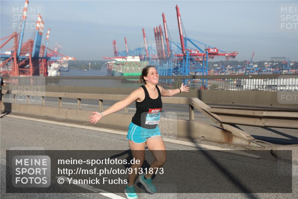03.10.2025 - Köhlbrandbrückenlauf Yannick Fuchs http://msf.ph/oto/9131873 03.10.2025 09:03:54 Position 2 2261 meine-sportfotos.de