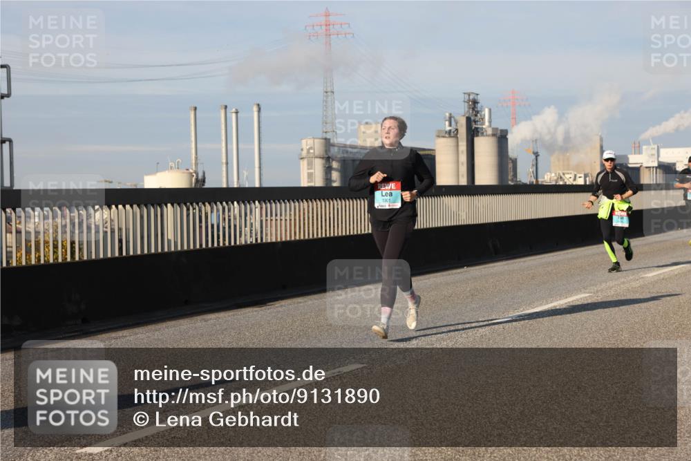 03.10.2025 - Köhlbrandbrückenlauf Lena Gebhardt http://msf.ph/oto/9131890 03.10.2025 09:50:14 Position 2 1301 meine-sportfotos.de