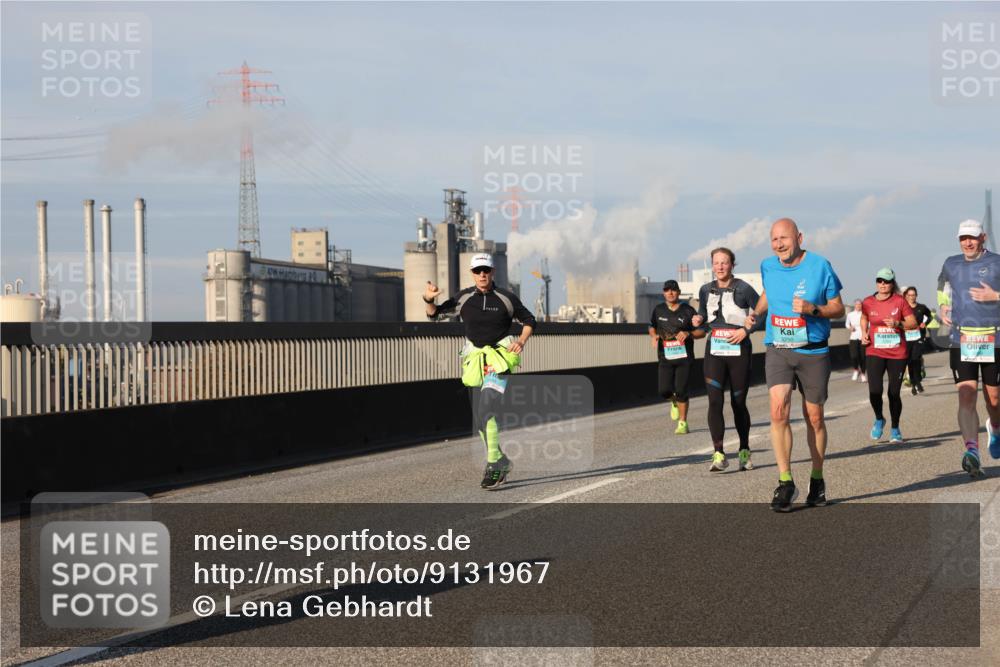 03.10.2025 - Köhlbrandbrückenlauf Lena Gebhardt http://msf.ph/oto/9131967 03.10.2025 09:50:16 Position 2  meine-sportfotos.de