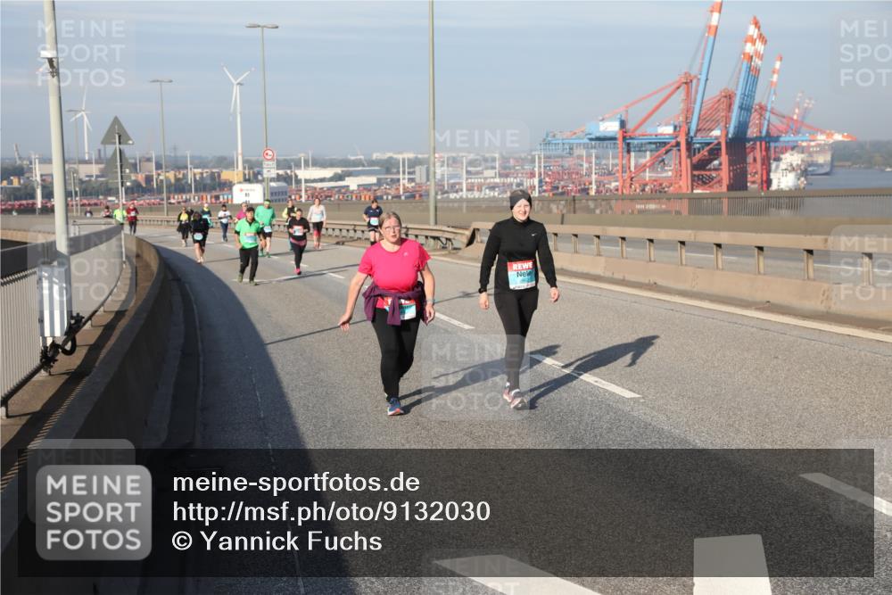 03.10.2025 - Köhlbrandbrückenlauf Yannick Fuchs http://msf.ph/oto/9132030 03.10.2025 09:04:00 Position 2  meine-sportfotos.de