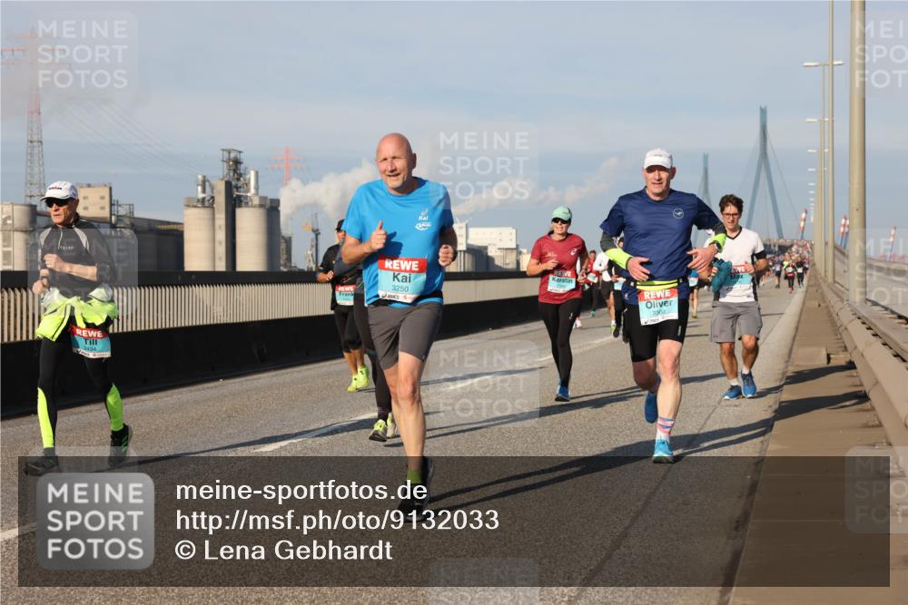 03.10.2025 - Köhlbrandbrückenlauf Lena Gebhardt http://msf.ph/oto/9132033 03.10.2025 09:50:17 Position 2 3434, 3250, 3300 meine-sportfotos.de