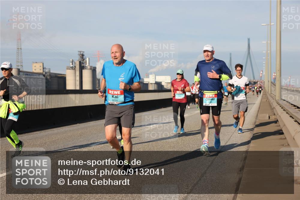 03.10.2025 - Köhlbrandbrückenlauf Lena Gebhardt http://msf.ph/oto/9132041 03.10.2025 09:50:17 Position 2 3250, 3300 meine-sportfotos.de