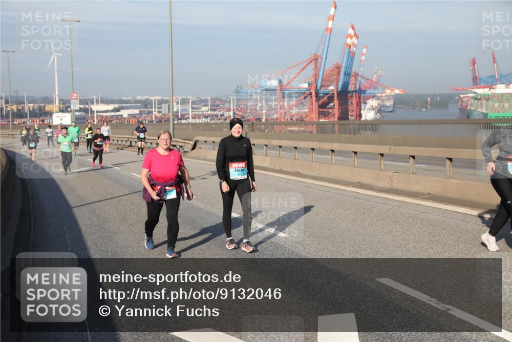 03.10.2025 - Köhlbrandbrückenlauf Yannick Fuchs http://msf.ph/oto/9132046 03.10.2025 09:04:00 Position 2 2662 meine-sportfotos.de