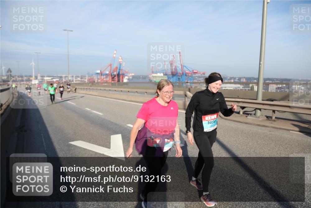 03.10.2025 - Köhlbrandbrückenlauf Yannick Fuchs http://msf.ph/oto/9132163 03.10.2025 09:04:04 Position 2 7, 2662 meine-sportfotos.de