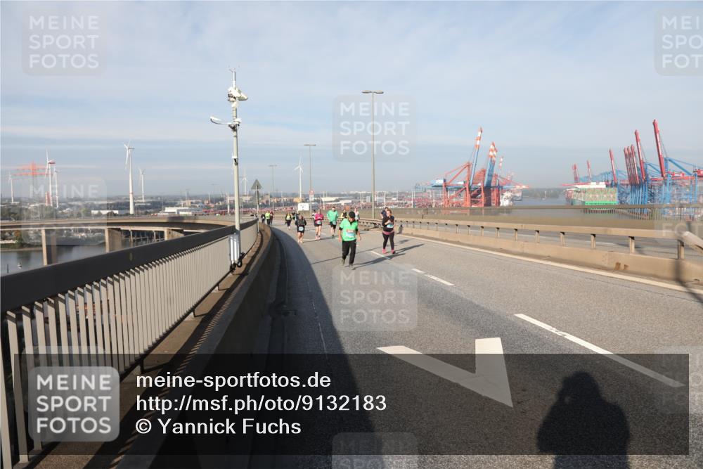 03.10.2025 - Köhlbrandbrückenlauf Yannick Fuchs http://msf.ph/oto/9132183 03.10.2025 09:04:06 Position 2 7 meine-sportfotos.de